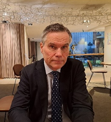 Klaus Korhosen kasvokuva.